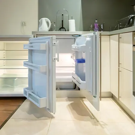 Διαμέρισμα Cozy And Warm With A Separate Bedroom *