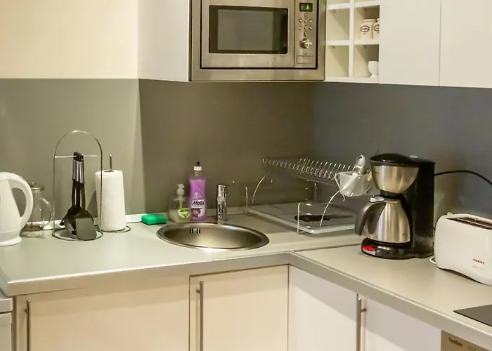 Cozy And Warm With A Separate Bedroom Lägenhet