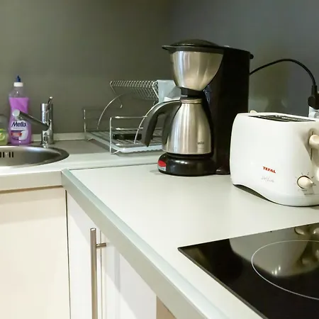 Cozy And Warm With A Separate Bedroom