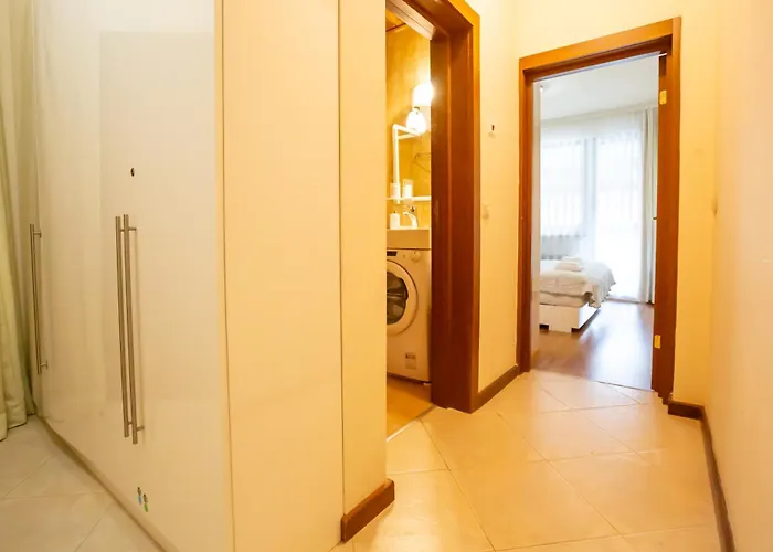 Апартамент Cozy And Warm With A Separate Bedroom Банско